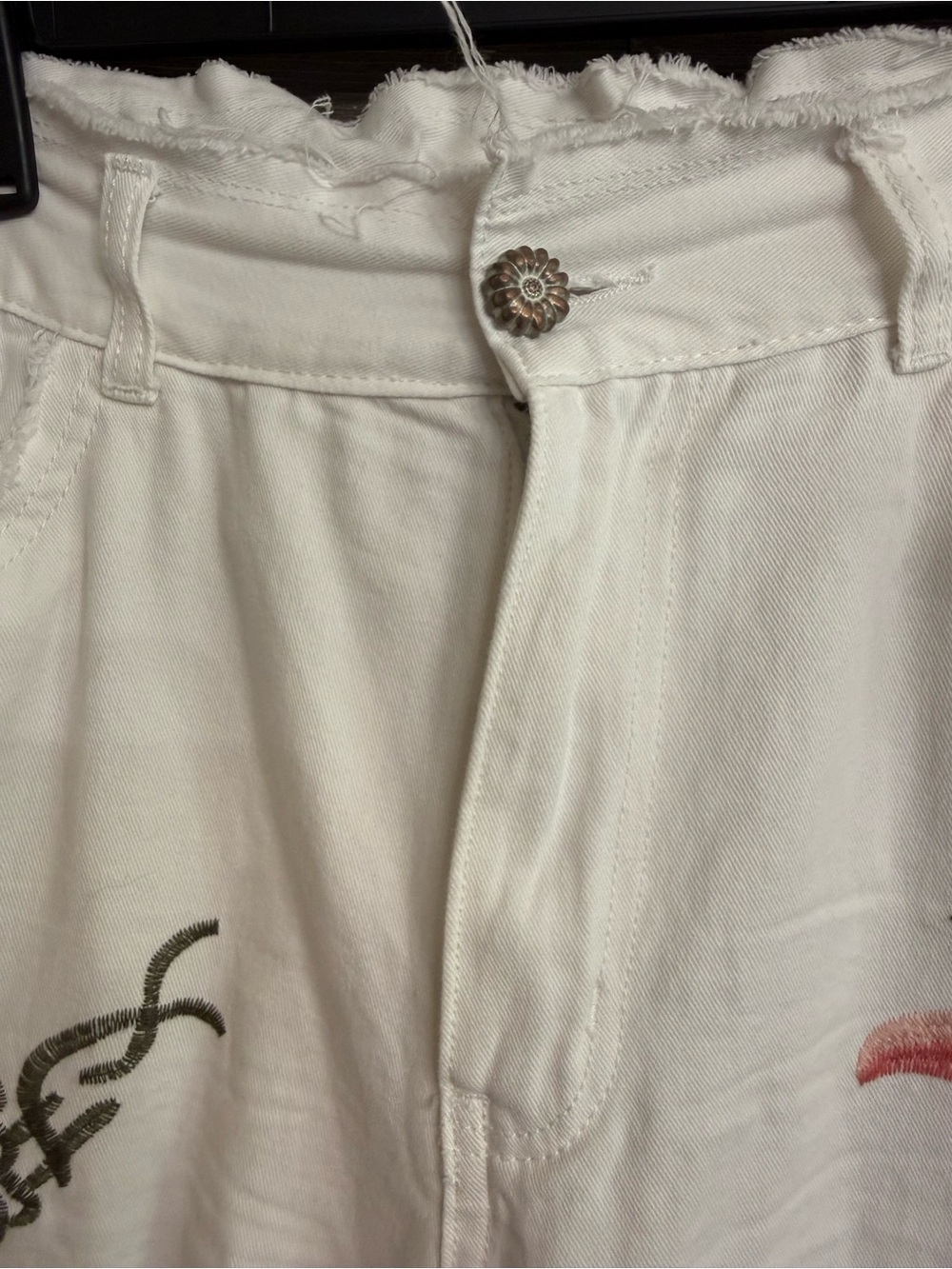 POL Embroidered Floral Wide-Leg Pants - Picture 9 of 9